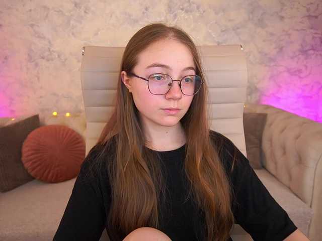 ArrinaWairr live cam on BongaCams