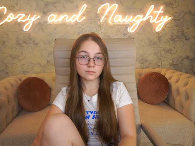 ArrinaWairr live cam on BongaCams