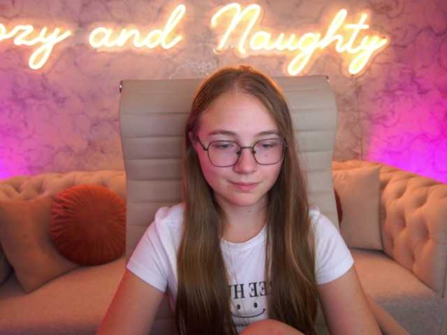 ArrinaWairr live cam on BongaCams