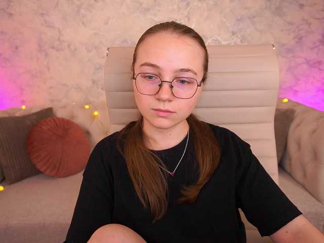 ArrinaWairr live cam on BongaCams