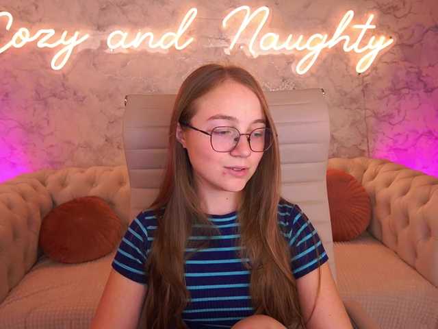ArrinaWairr live cam on BongaCams