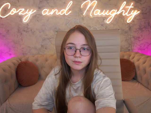 ArrinaWairr live cam on BongaCams