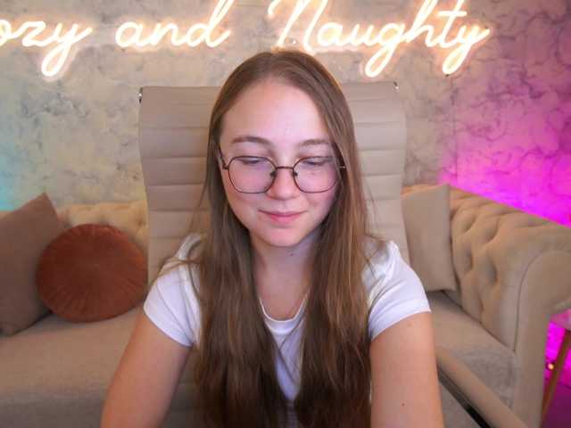 ArrinaWairr live cam on BongaCams