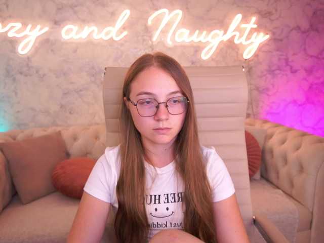 ArrinaWairr live cam on BongaCams