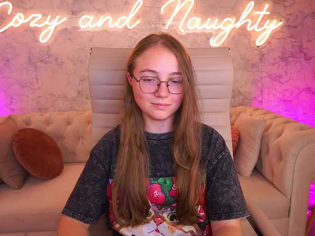 ArrinaWairr live cam on BongaCams