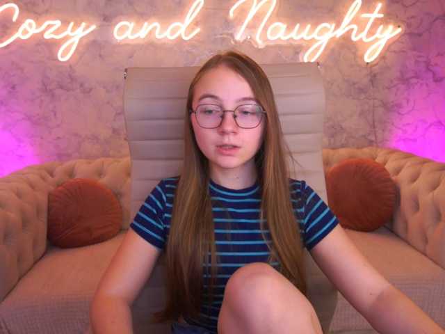 ArrinaWairr live cam on BongaCams