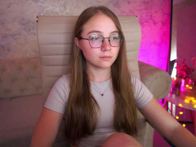 ArrinaWairr live cam on BongaCams