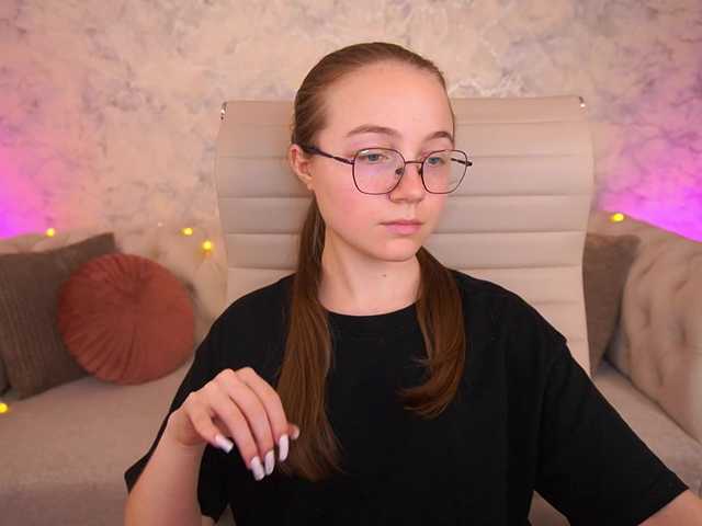ArrinaWairr live cam on BongaCams