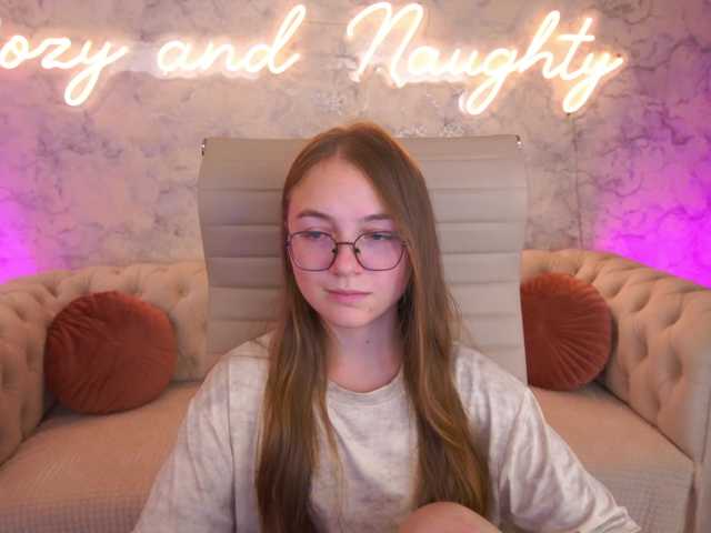 ArrinaWairr live cam on BongaCams