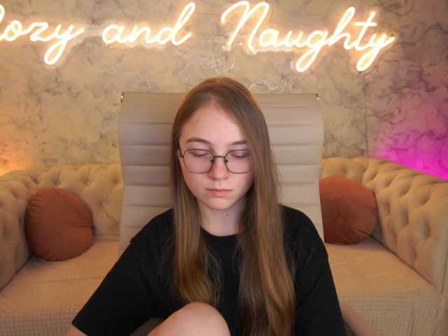 ArrinaWairr live cam on BongaCams