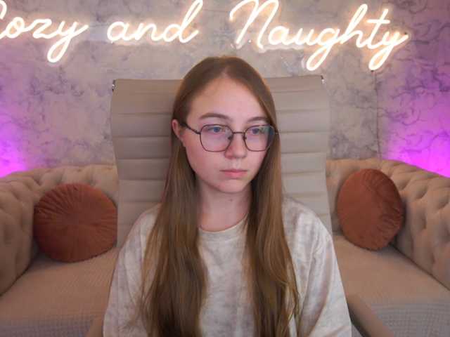 ArrinaWairr live cam on BongaCams
