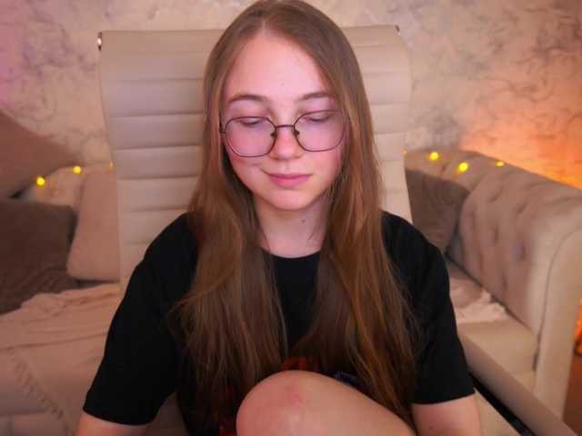 ArrinaWairr live cam on BongaCams