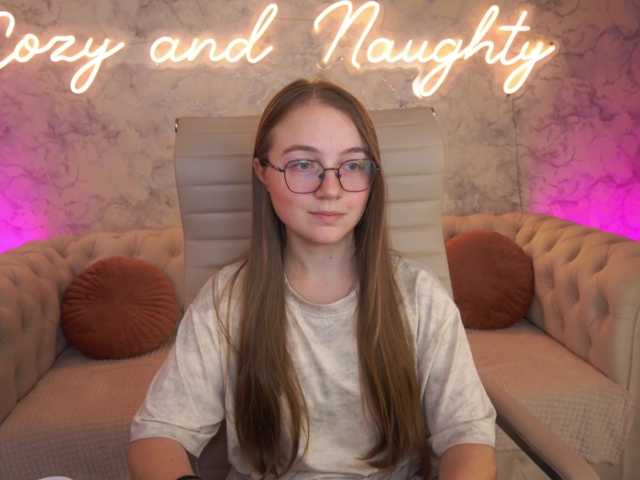 ArrinaWairr live cam on BongaCams