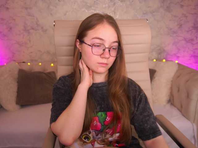 ArrinaWairr live cam on BongaCams