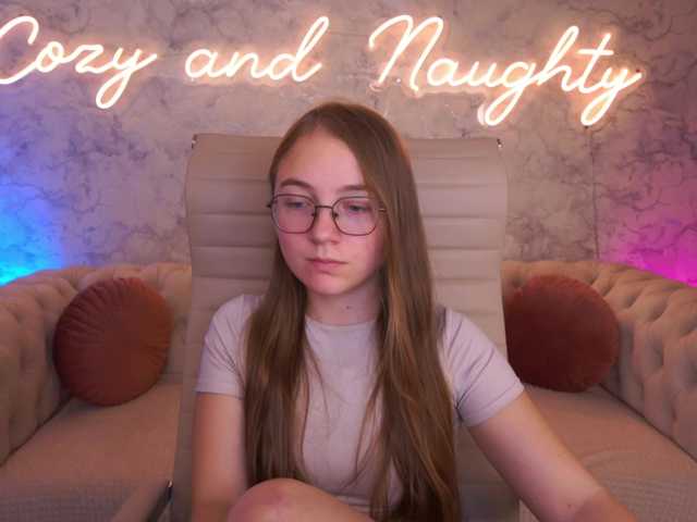 ArrinaWairr live cam on BongaCams