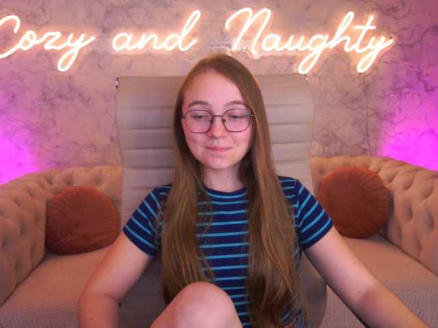 ArrinaWairr live cam on BongaCams