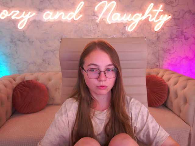 ArrinaWairr live cam on BongaCams