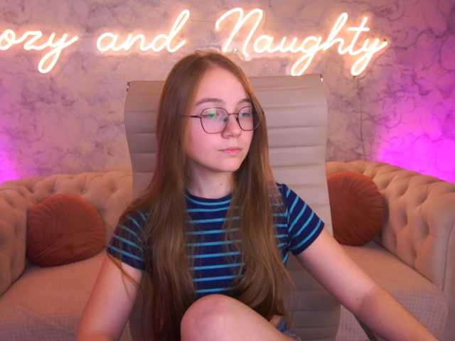 ArrinaWairr live cam on BongaCams