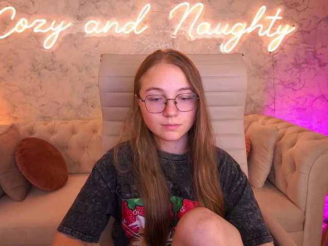 ArrinaWairr live cam on BongaCams