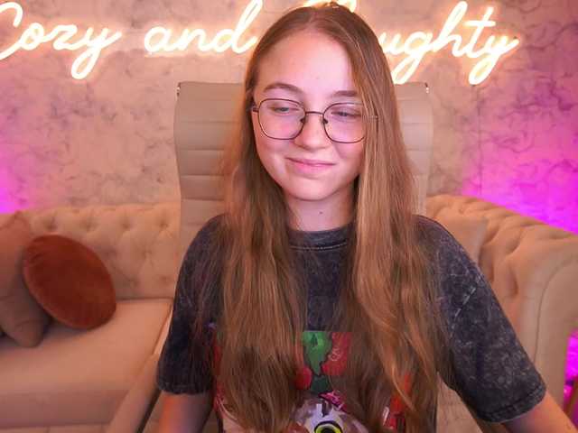 ArrinaWairr live cam on BongaCams
