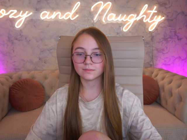 ArrinaWairr live cam on BongaCams