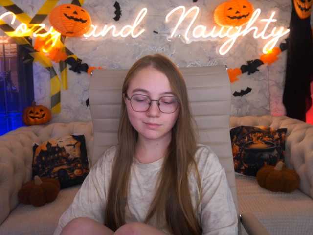ArrinaWairr live cam on BongaCams