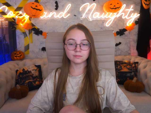 ArrinaWairr live cam on BongaCams