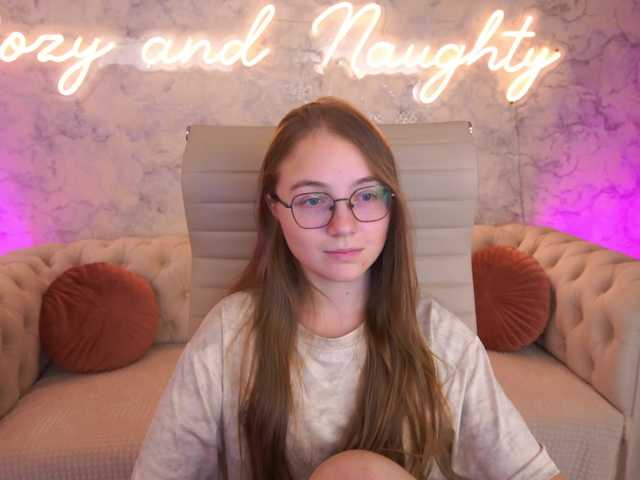 ArrinaWairr live cam on BongaCams