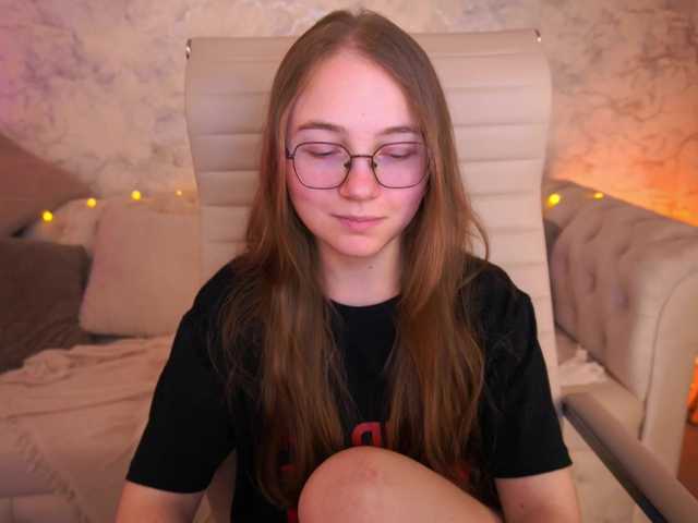 ArrinaWairr live cam on BongaCams