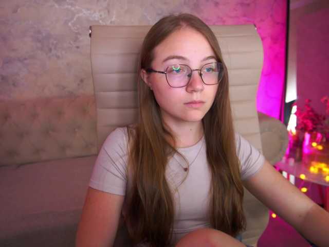 ArrinaWairr live cam on BongaCams