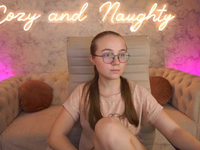 ArrinaWairr live cam on BongaCams