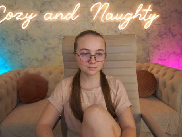 ArrinaWairr live cam on BongaCams