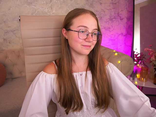 ArrinaWairr live cam on BongaCams
