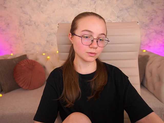 ArrinaWairr live cam on BongaCams
