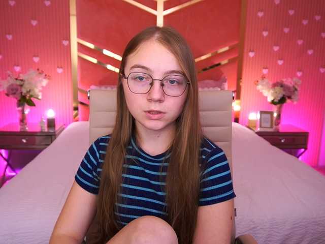 ArrinaWairr live cam on BongaCams