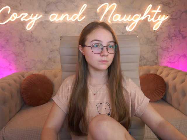 ArrinaWairr live cam on BongaCams