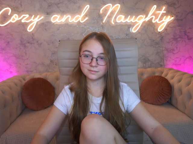 ArrinaWairr live cam on BongaCams
