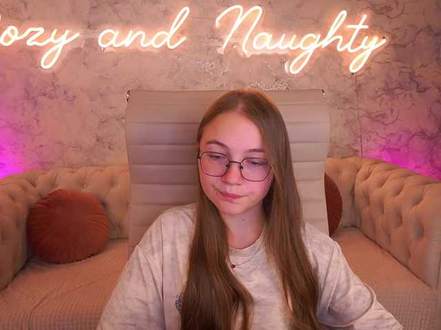 ArrinaWairr live cam on BongaCams