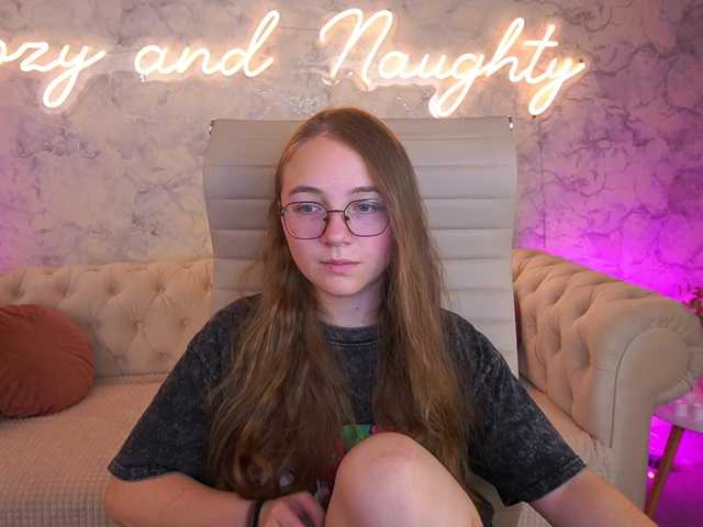 ArrinaWairr live cam on BongaCams