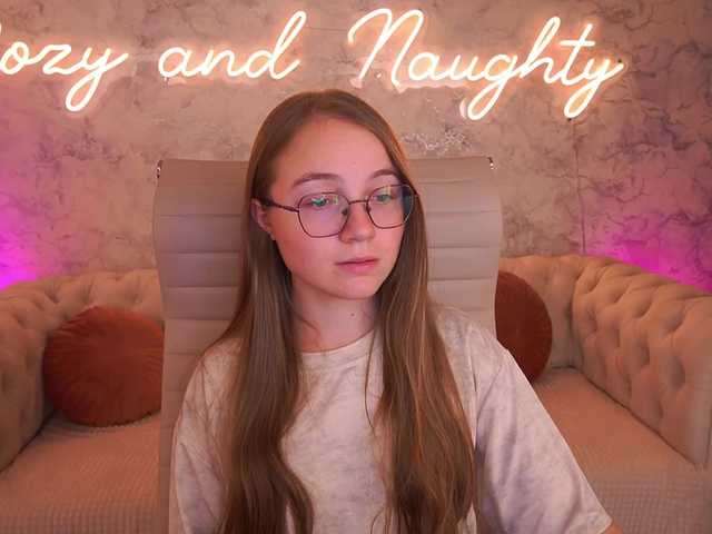ArrinaWairr live cam on BongaCams
