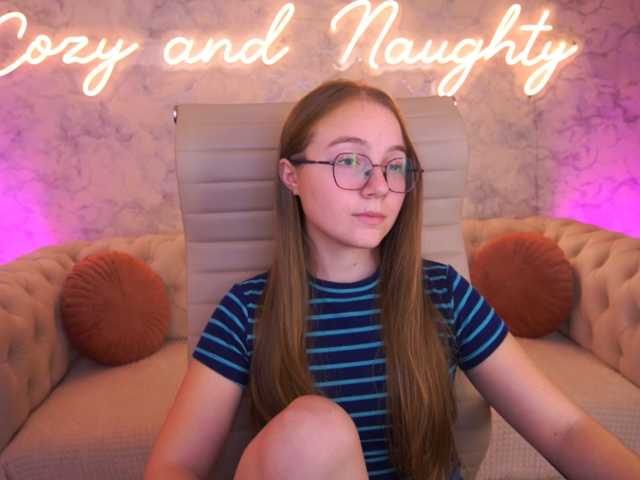 ArrinaWairr live cam on BongaCams