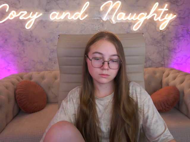 ArrinaWairr live cam on BongaCams