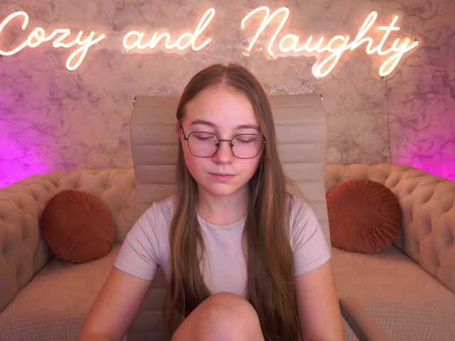 ArrinaWairr live cam on BongaCams