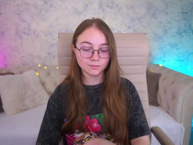 ArrinaWairr live cam on BongaCams