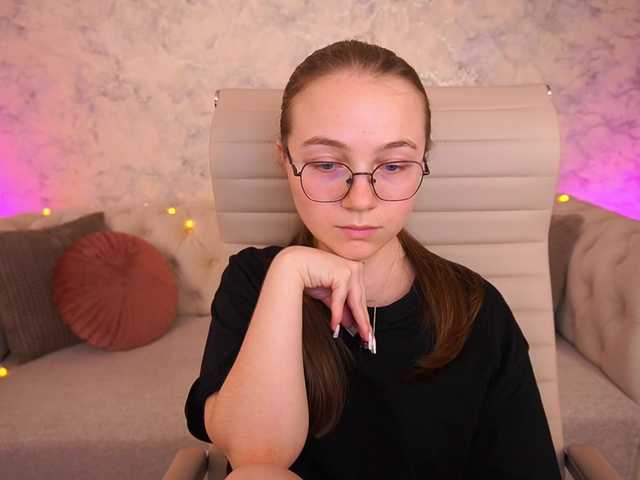 ArrinaWairr live cam on BongaCams