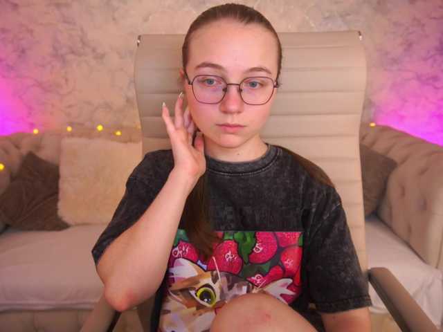ArrinaWairr live cam on BongaCams