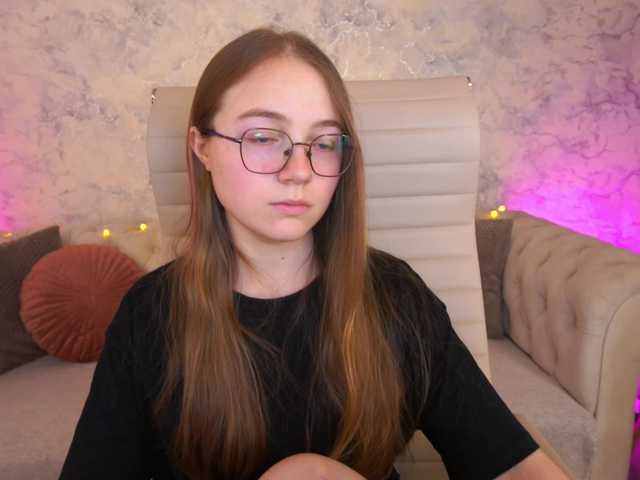 ArrinaWairr live cam on BongaCams