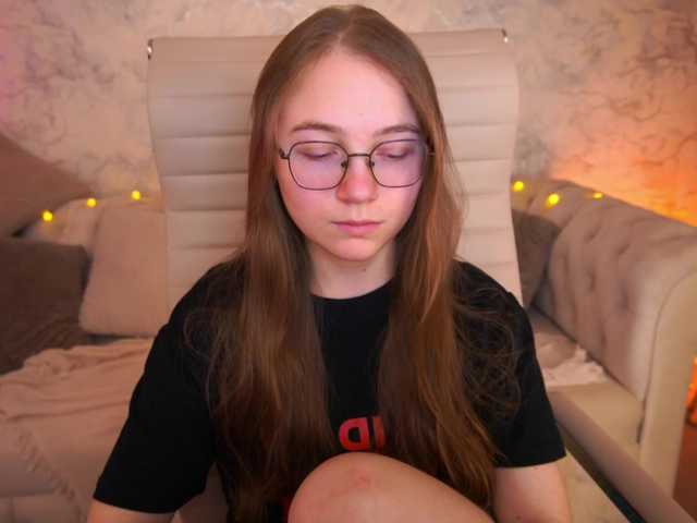 ArrinaWairr live cam on BongaCams
