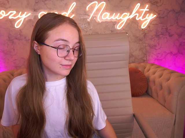 ArrinaWairr live cam on BongaCams