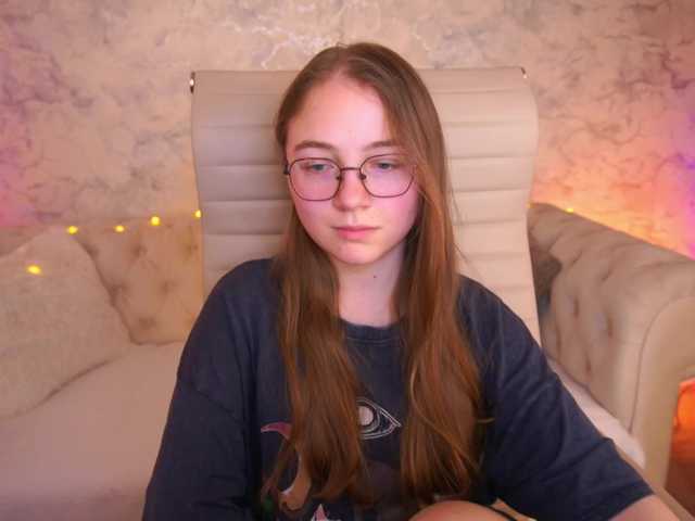 ArrinaWairr live cam on BongaCams